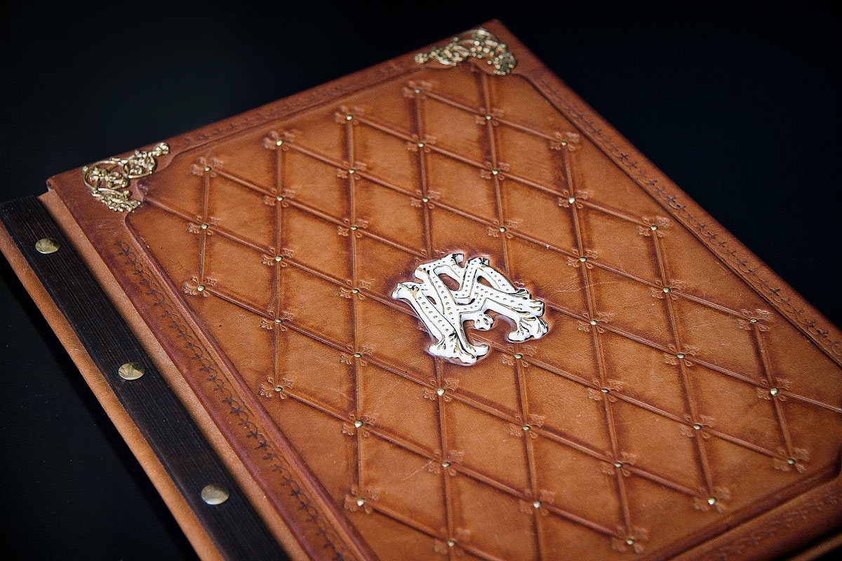 фотокнига образец из натуральной кожи